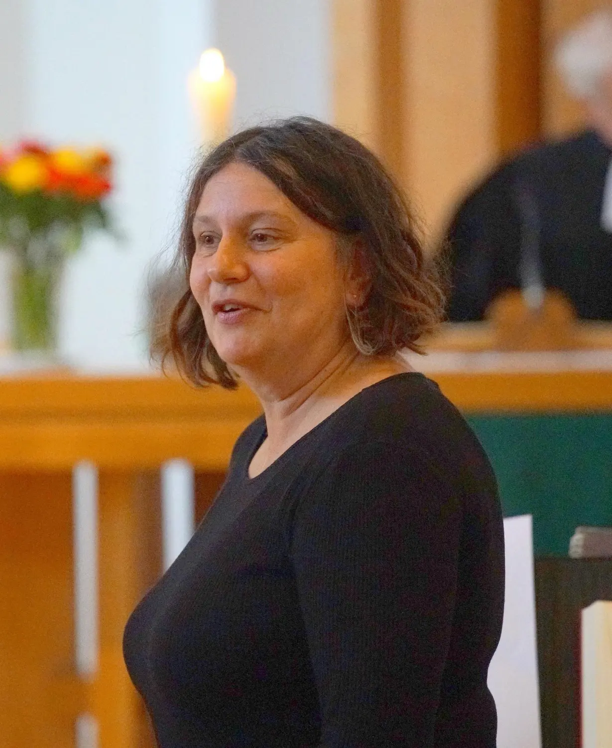 Anna Ikramova, hält einen Vortrag